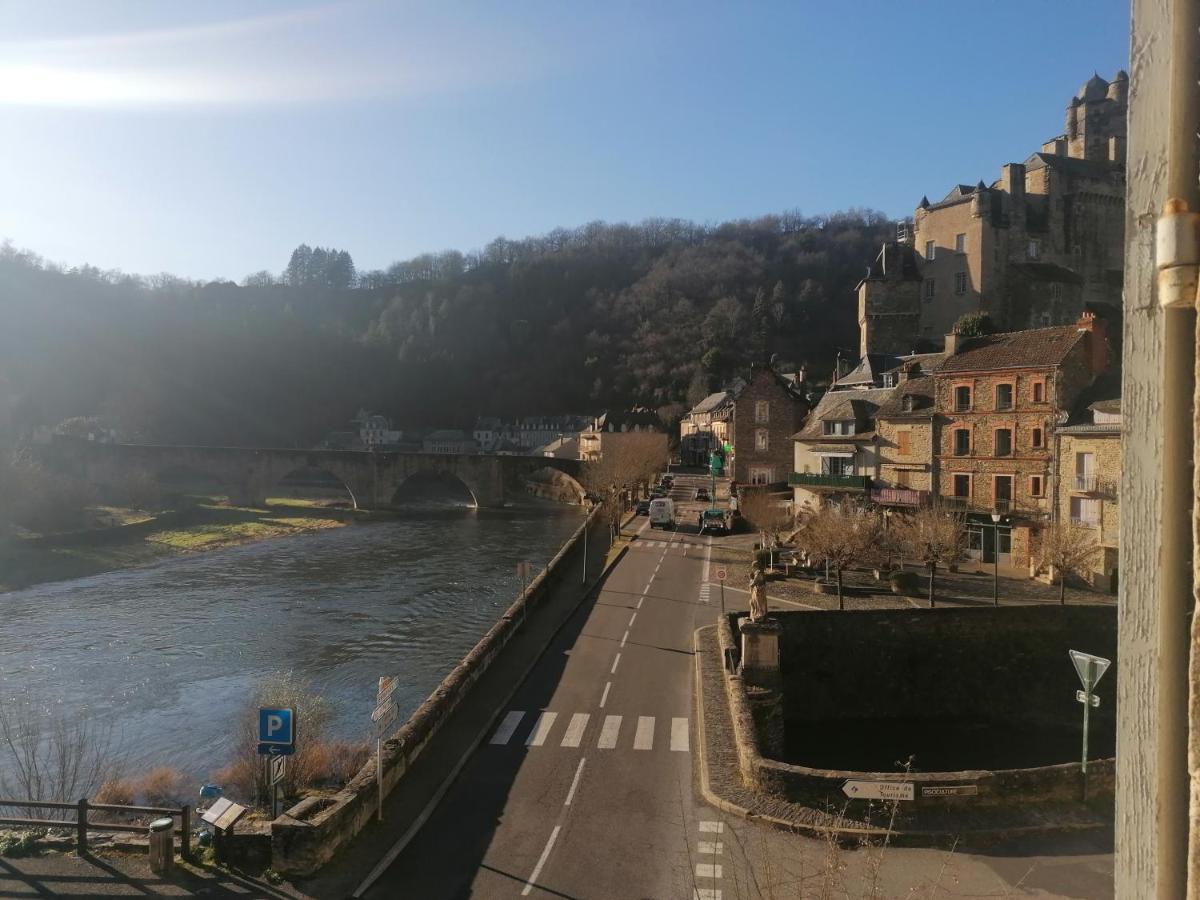 Gite Les Pieds Dans L'Olt - Ultreia Estaing  Zewnętrze zdjęcie